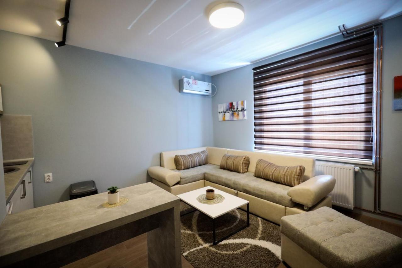 Domacin Komsijska Gostiona Zrenjanin Extérieur photo
